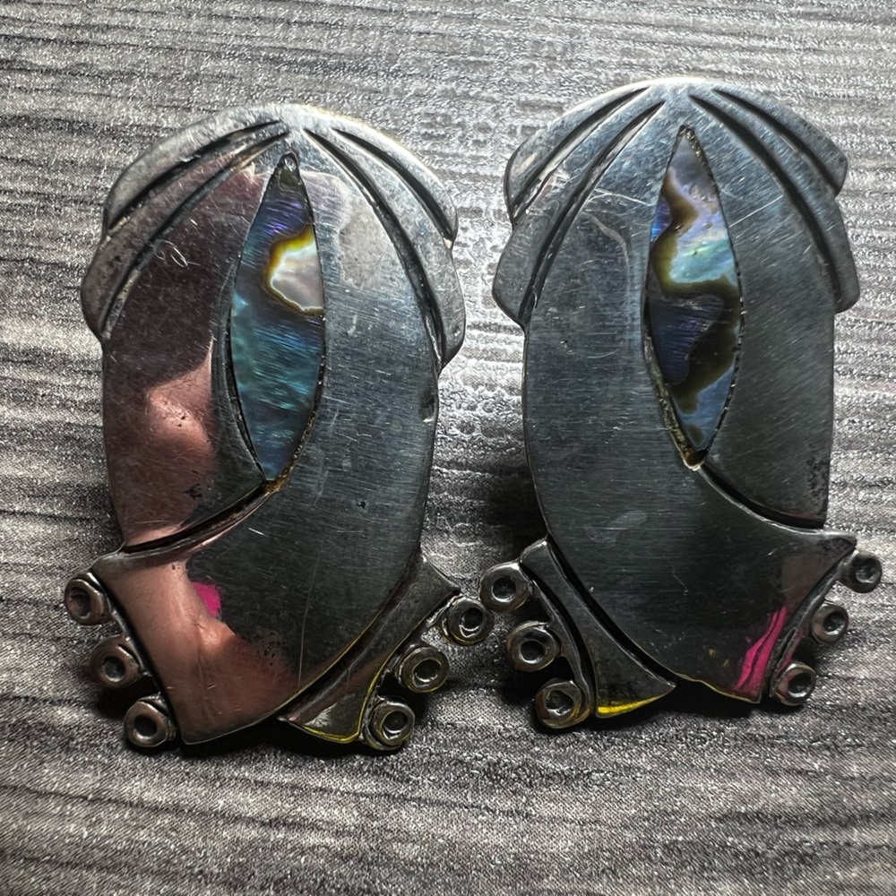 Vintage Mexican taxco sterling silver clip on earrings
